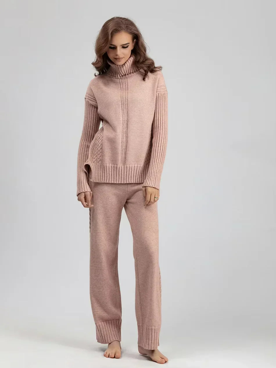 Scarlett - Elegancki sweter z wysokim kołnierzem i luźne spodnie