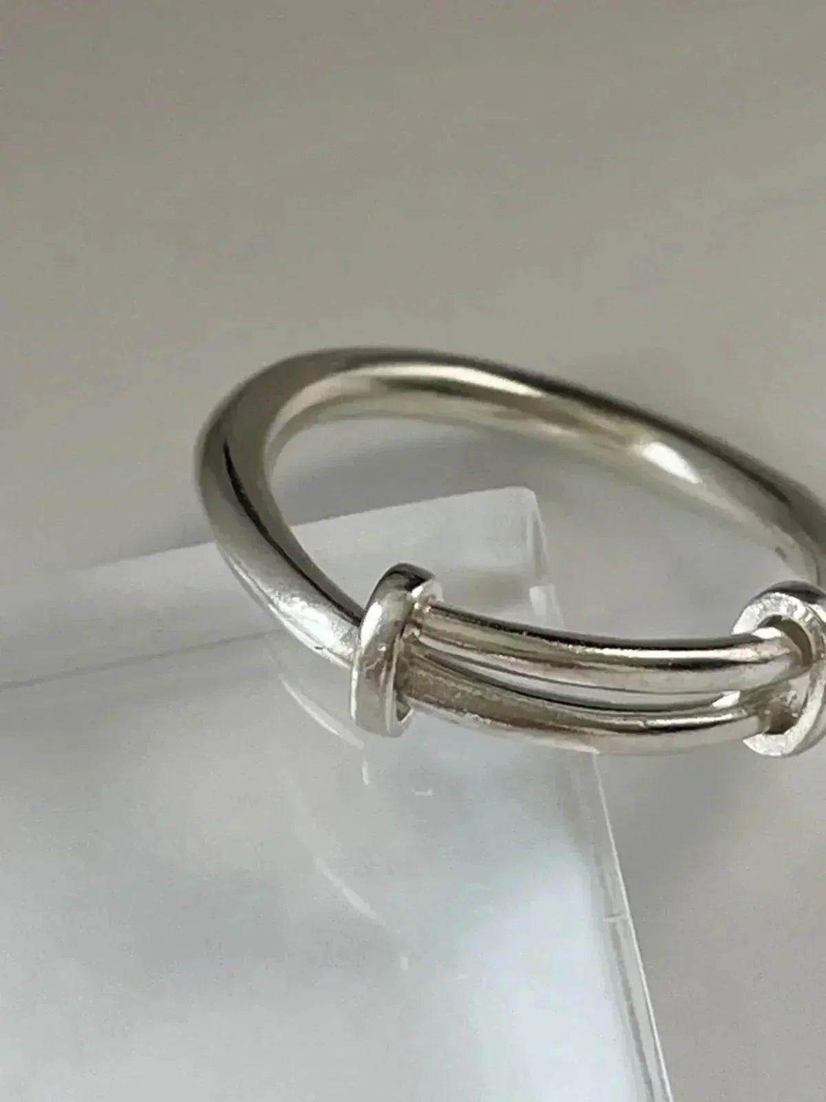 Auressa – Minimalistyczny design – Regulowany pierścionek-15216212377925-Helena i Kasia Warszawa