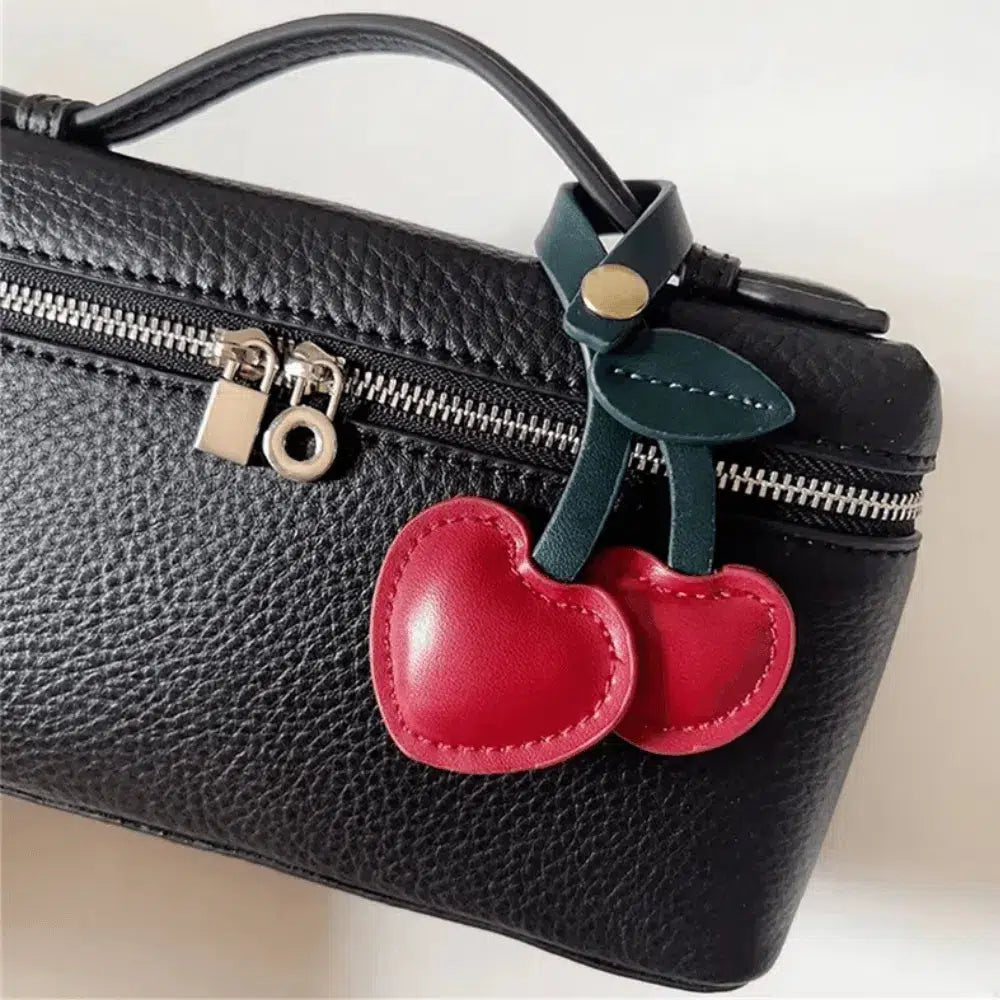 Cherry – Zabawny wzór wiśni – Zawieszka do torebki-15216242065733-Helena i Kasia Warszawa