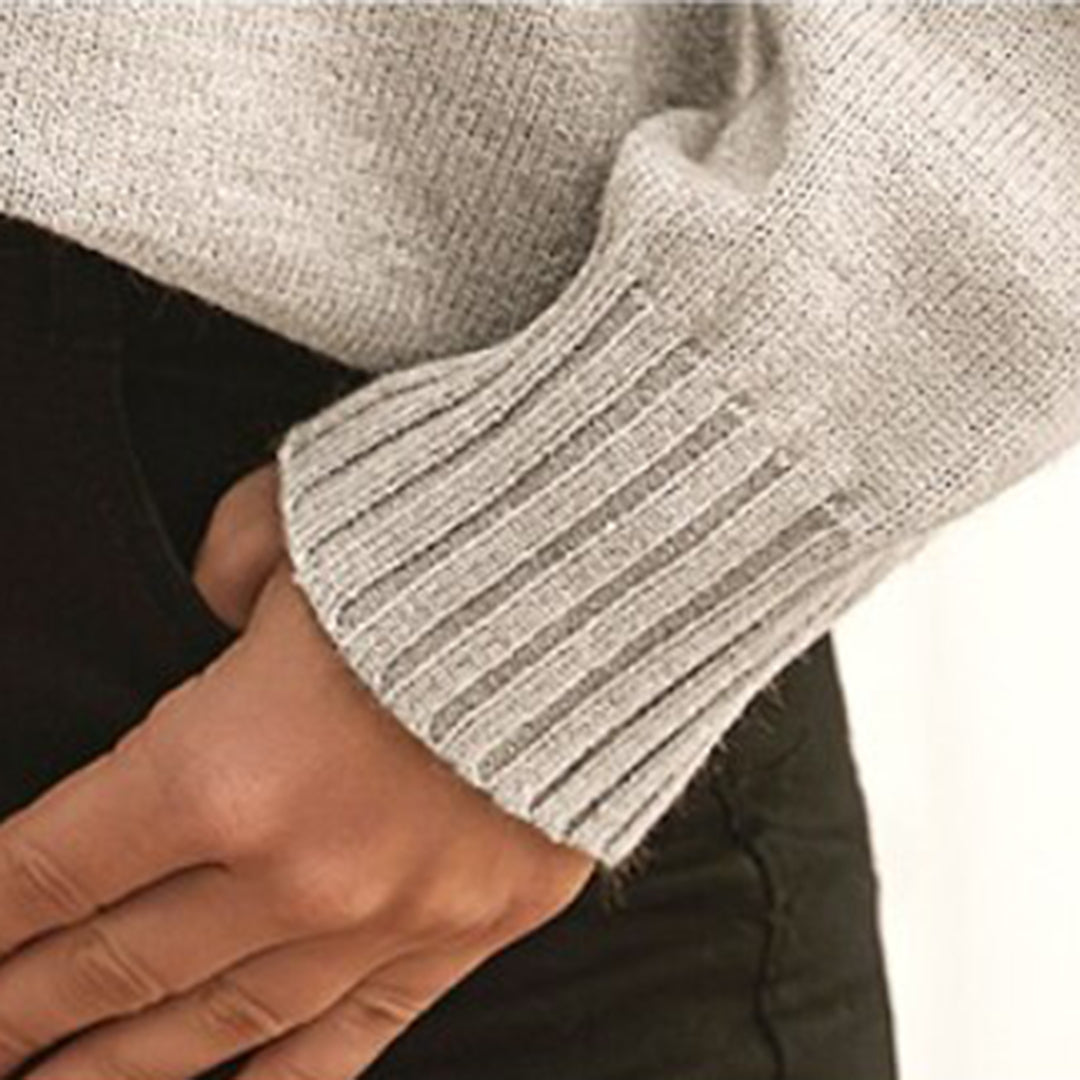 Sweter Marjorie — Elegancki dekolt w serek-15382439756101-Helena i Kasia Warszawa