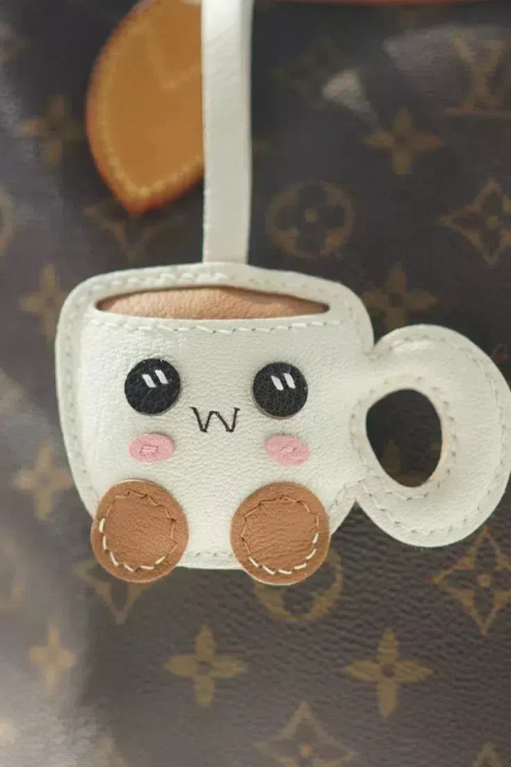 Cuppy the Coffee – Fantazyjny motyw – Zawieszka do torby-15216247046469-Helena i Kasia Warszawa