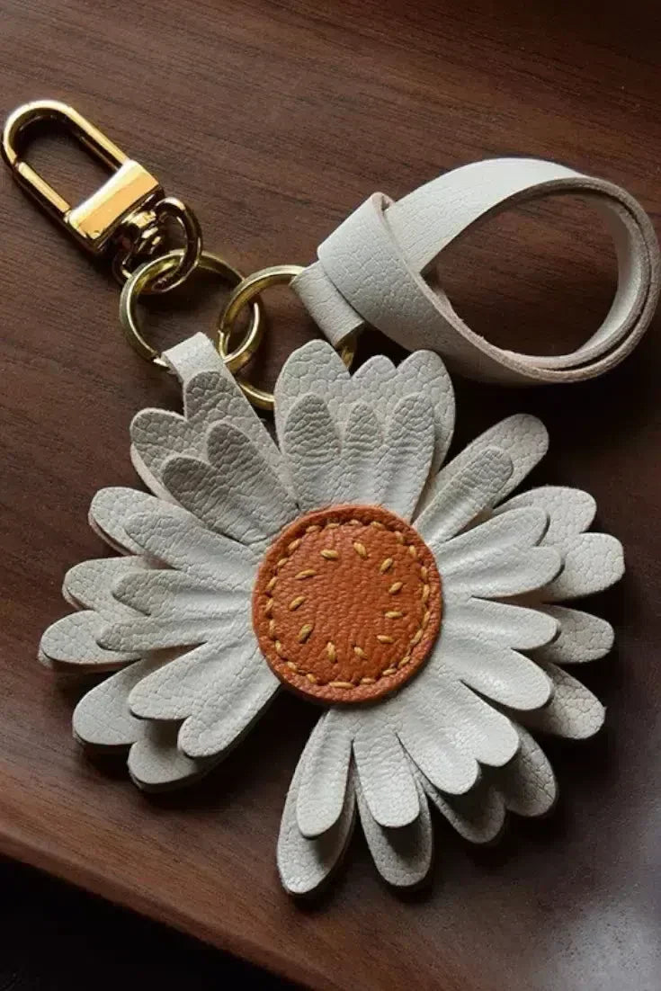 Daisy – Kwiatowy wzór – Zawieszka do torebki-15216247308613-Helena i Kasia Warszawa