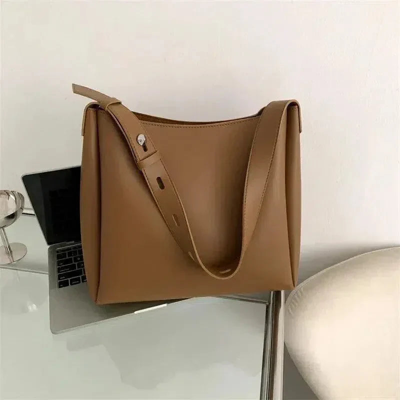 Elina – Ponadczasowy, elegancki styl – Torba na ramię-15216237773125-Helena i Kasia Warszawa