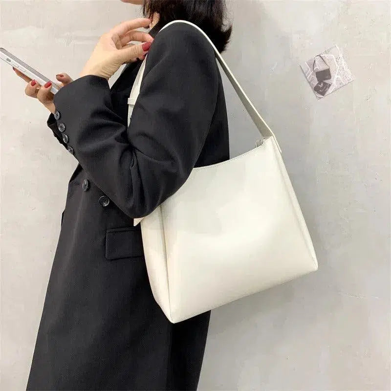Elina – Ponadczasowy, elegancki styl – Torba na ramię-15216237773125-Helena i Kasia Warszawa