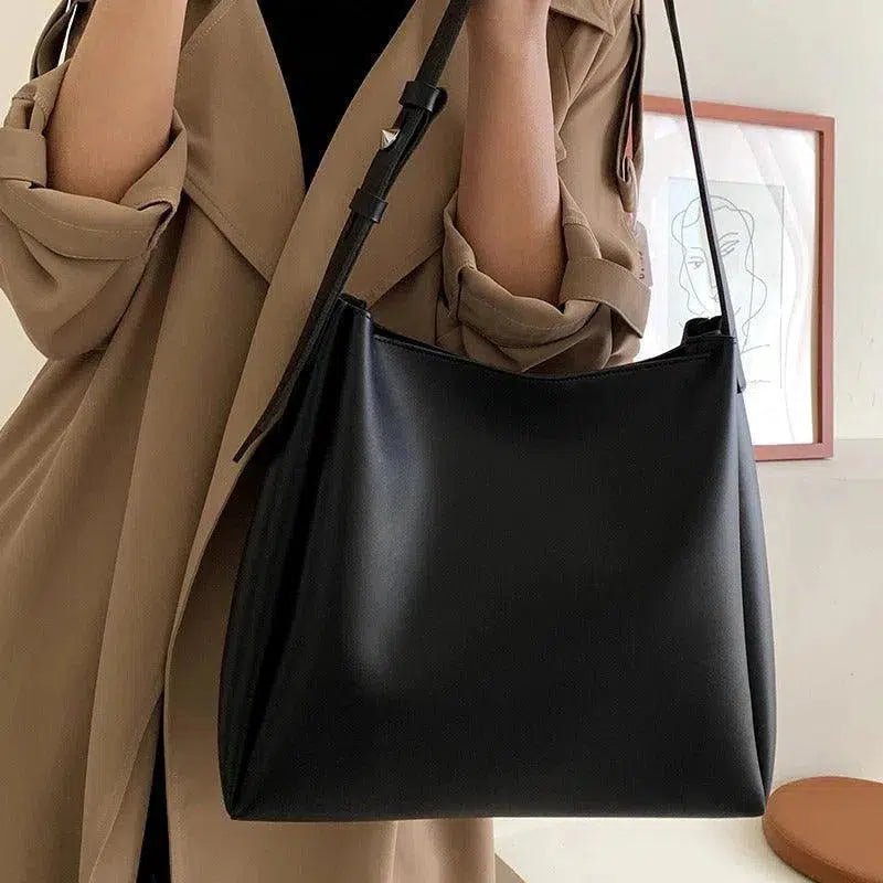 Elina – Ponadczasowy, elegancki styl – Torba na ramię-15216237773125-Helena i Kasia Warszawa