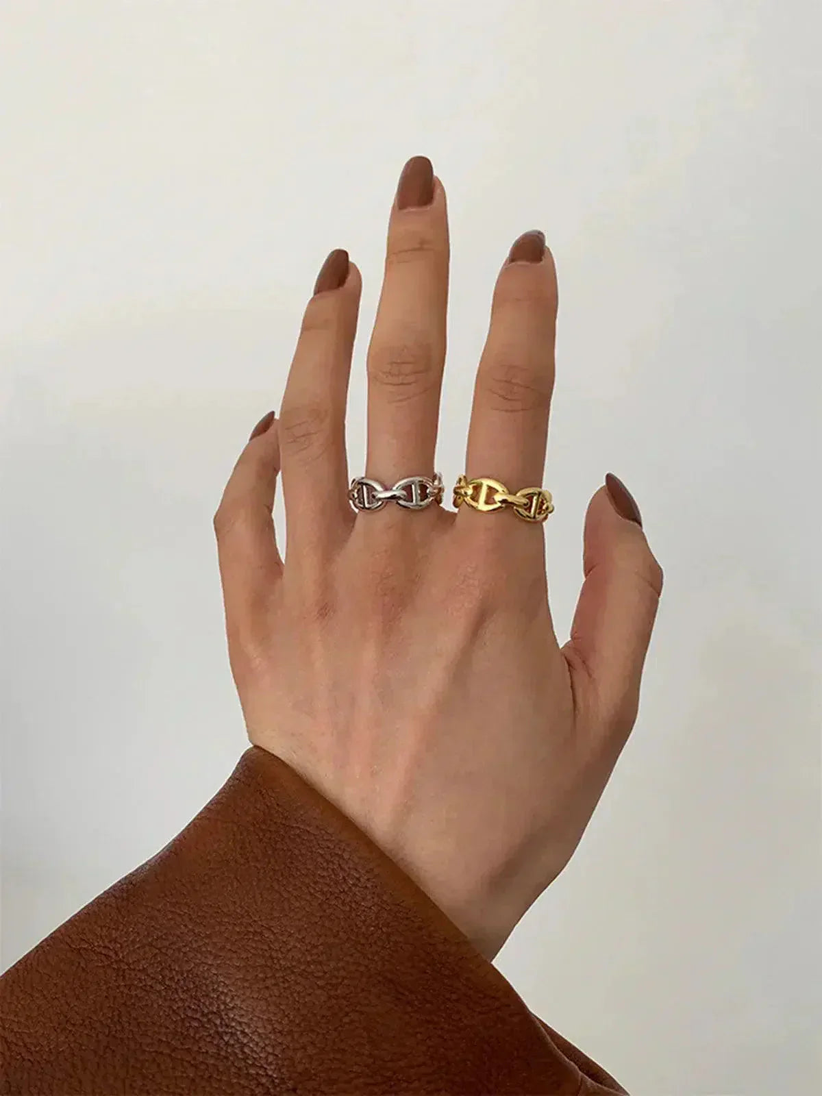 Elisia – Minimalistyczny design – Połączona obrączka-15216226042181-Helena i Kasia Warszawa