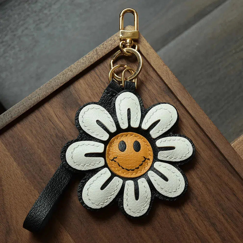 Flower – Elegancki kwiatowy wzór – Zawieszka do torebki-15216243769669-Helena i Kasia Warszawa