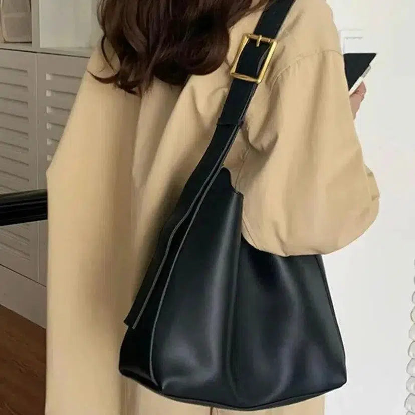 Julia – Elegancki styl na co dzień – Torba na ramię-15216239247685-Helena i Kasia Warszawa