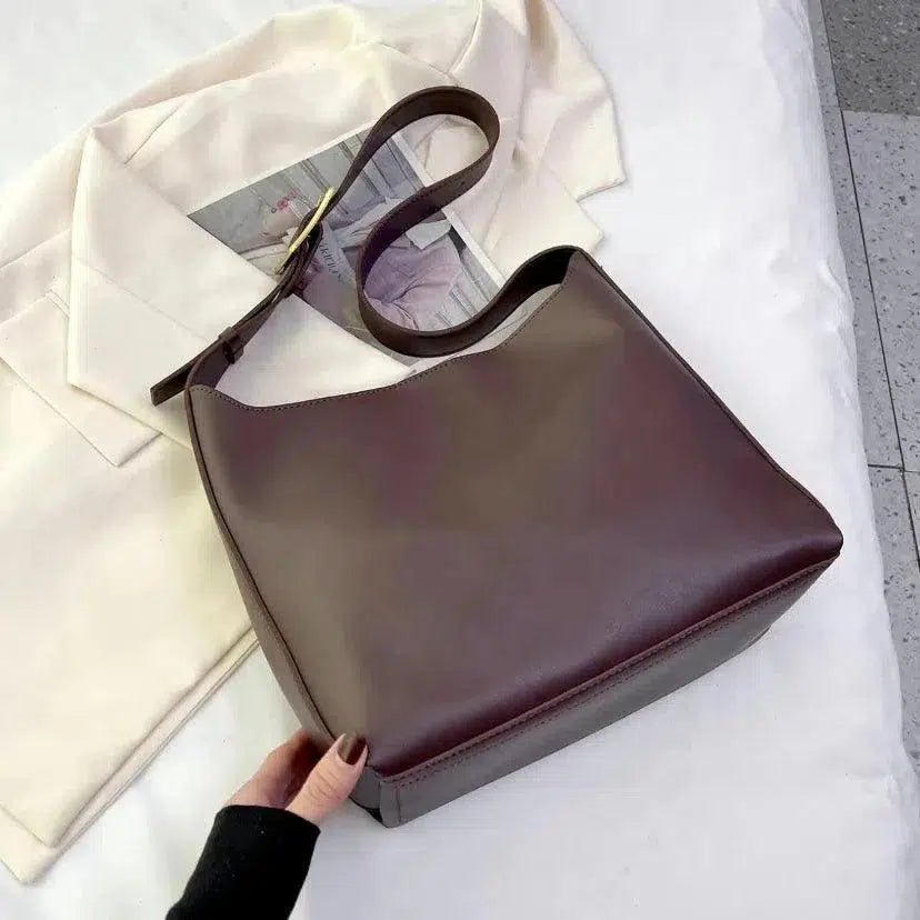 Julia – Elegancki styl na co dzień – Torba na ramię-15216239247685-Helena i Kasia Warszawa