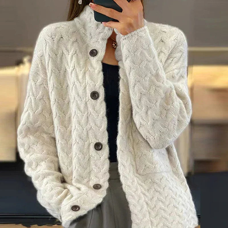Sweter Diana — Klasyczny splot w warkocze-15382393454917-Helena i Kasia Warszawa