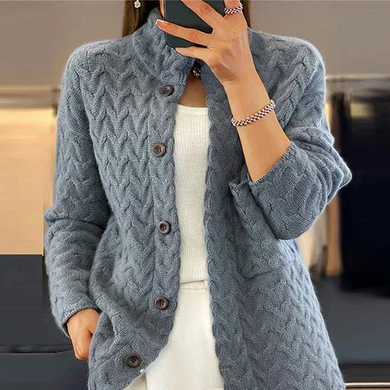 Sweter Diana — Klasyczny splot w warkocze-15382393454917-Helena i Kasia Warszawa